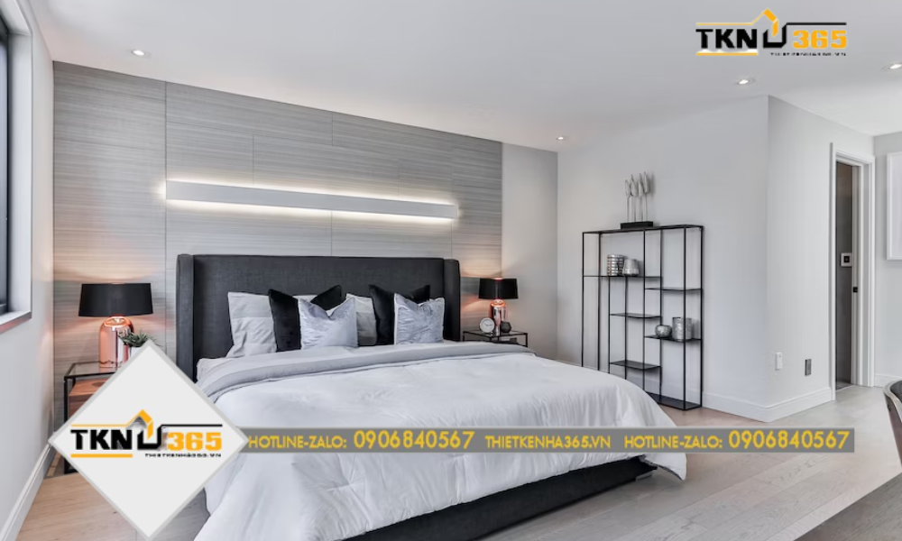 Phòng ngủ này thường được thiết kế với màu sắc tối giản, các đường nét trơn tru, gọn gàng, kết hợp với những tông màu trang trí nhẹ nhàng