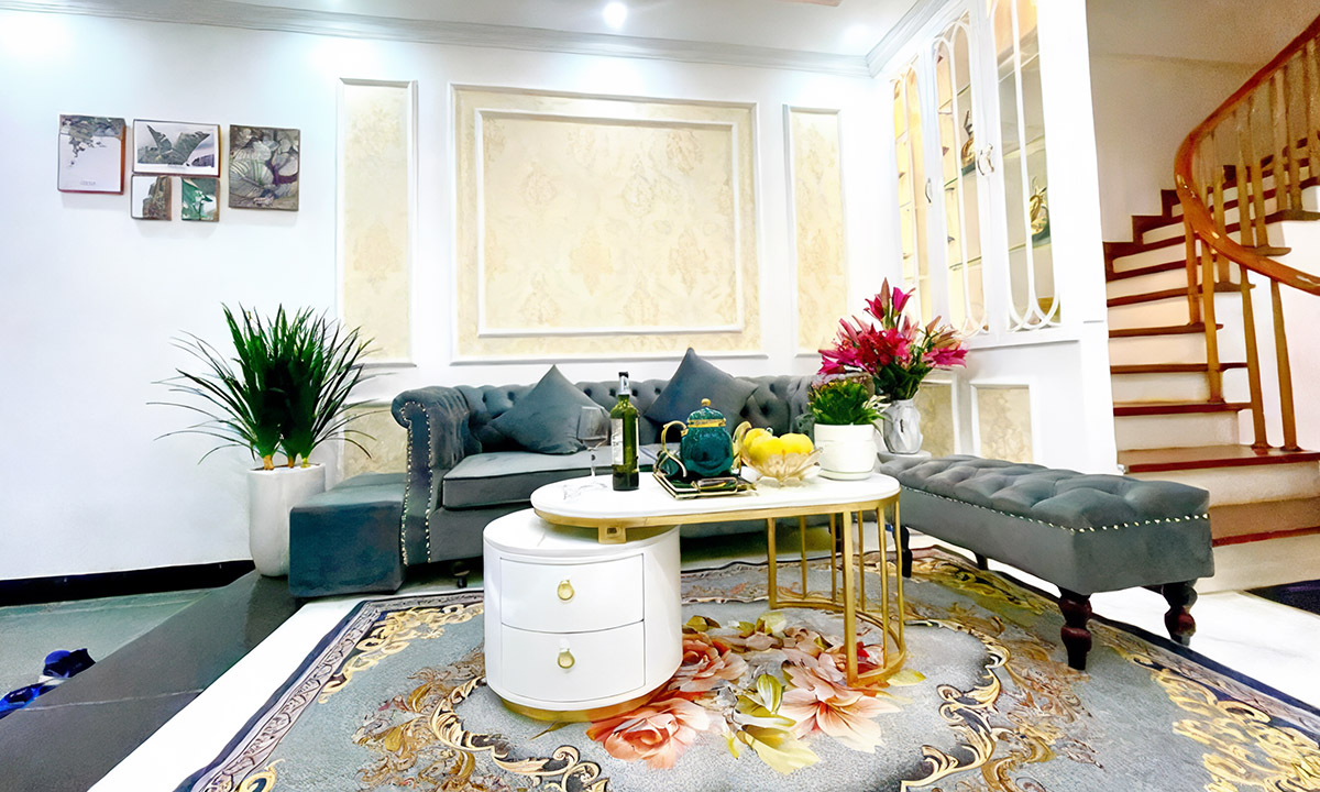 Lựa chọn các sản phẩm nội thất tích hợp để tiết kiệm không gian. 