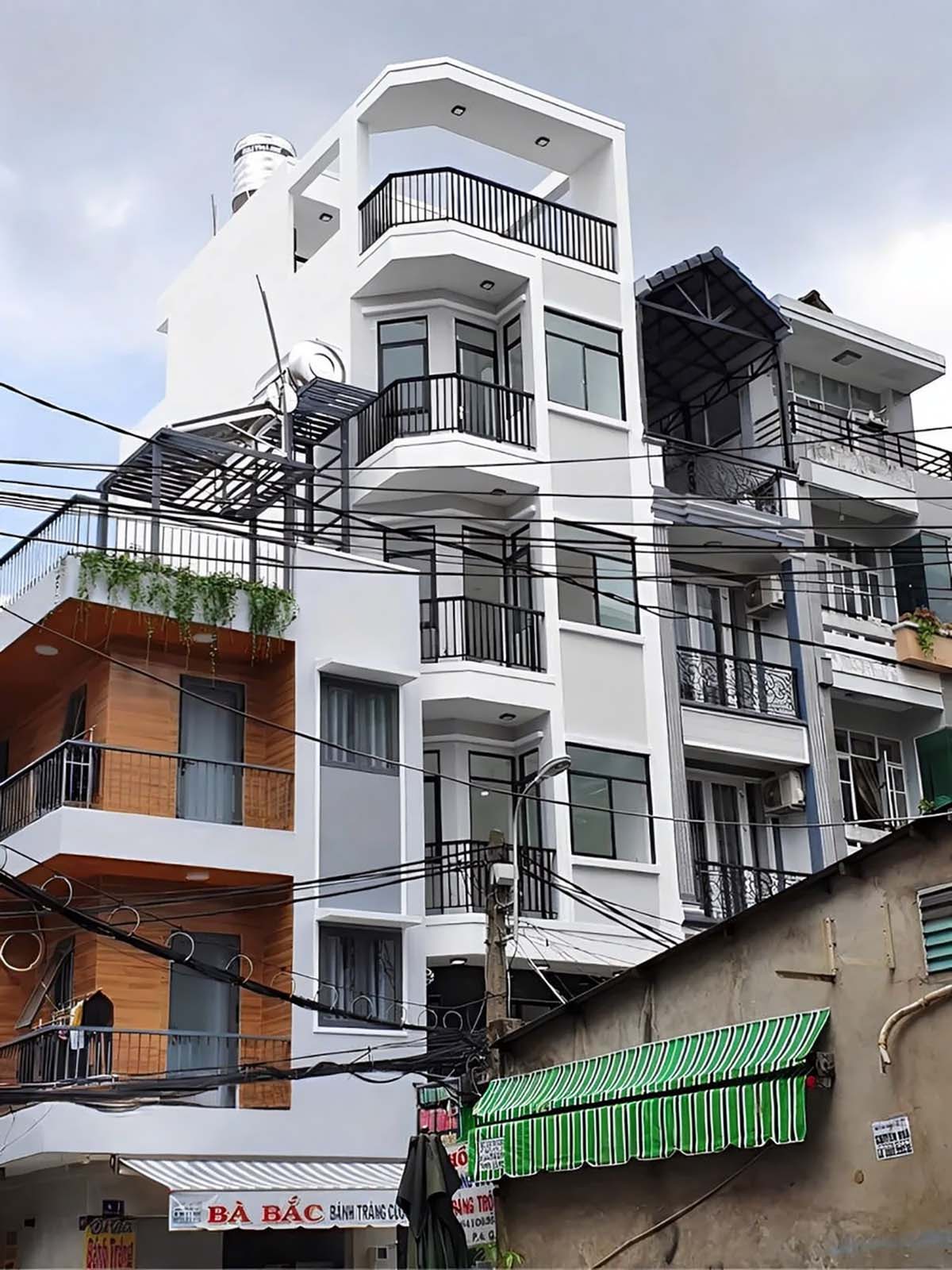 Thiết kế nhà 4x10 vô cùng nổi bật giữa khu phố nhỏ