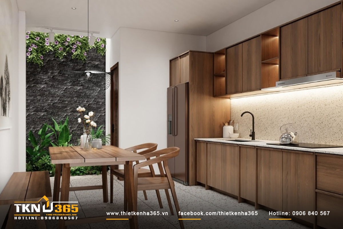 Ánh sáng tự nhiên được tận dụng một cách tối đa trong phòng bếp thông qua cửa sổ hoặc cửa kính lớn