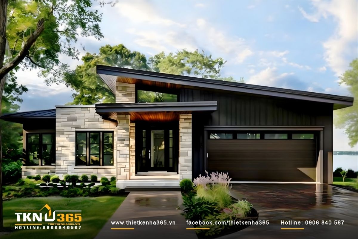 Mặt tiền ngôi nhà ở quê kết hợp nhà thờ họ có sân vườn