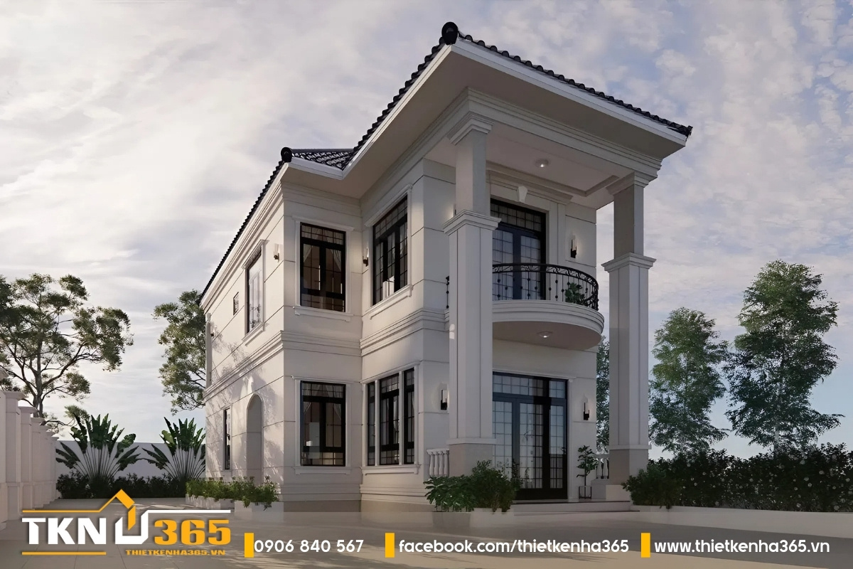 Biệt thự Địa Trung Hải có hệ cửa cao, rộng, làm bằng kính giúp hấp thụ ánh sáng tự nhiên dễ dàng.