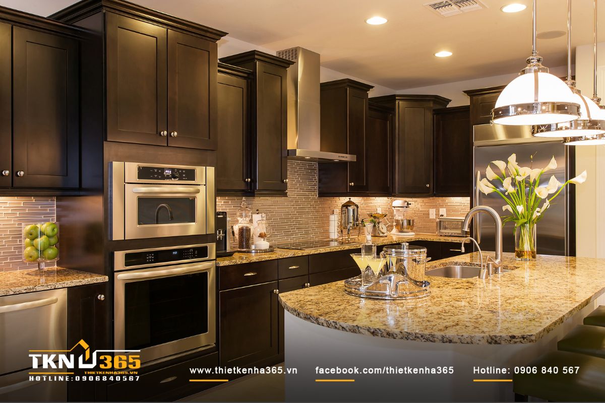 Không gian bếp thoáng đãng và mát mẻ