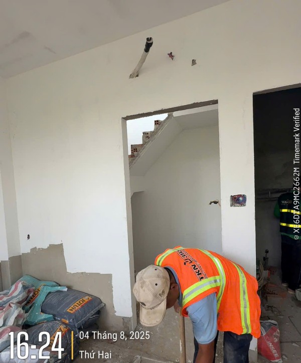 Nha Anh Tuan 040825 4