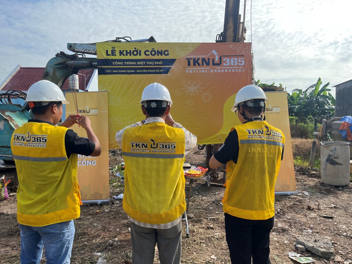 khoi cong nha chi my hoc mon 4