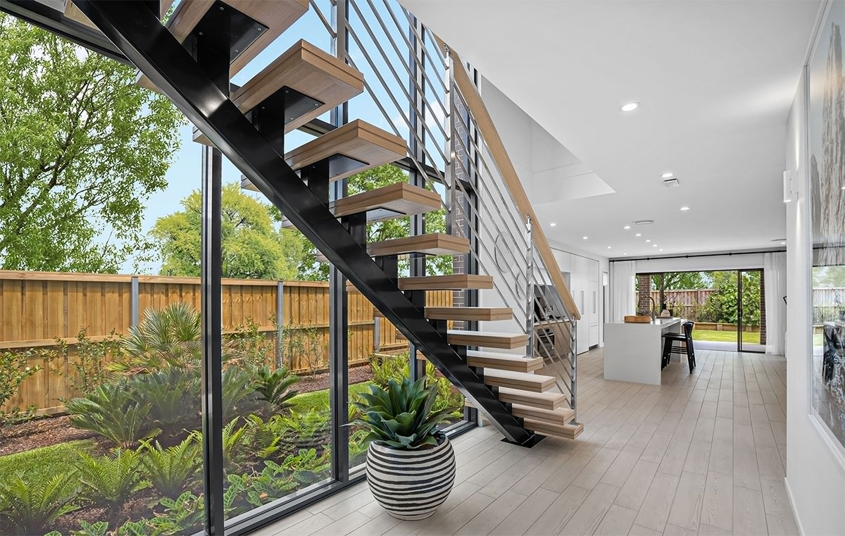 Nên chọn một tông màu ánh sáng chủ đạo và phối hợp hợp lý với ánh sáng phụ Nên chọn một tông màu ánh sáng chủ đạo và phối hợp hợp lý với ánh sáng phụ