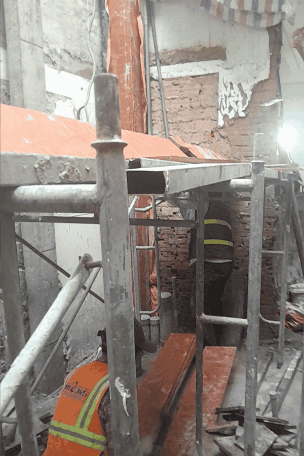 chu thanh thi cong cop pha 4