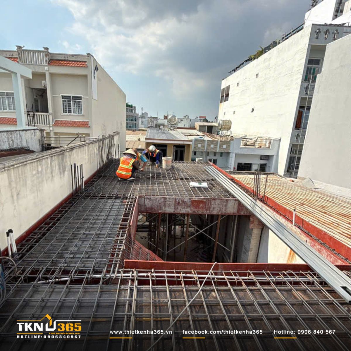 Hình ảnh thi công hạng mục đổ bê tông tầng 2