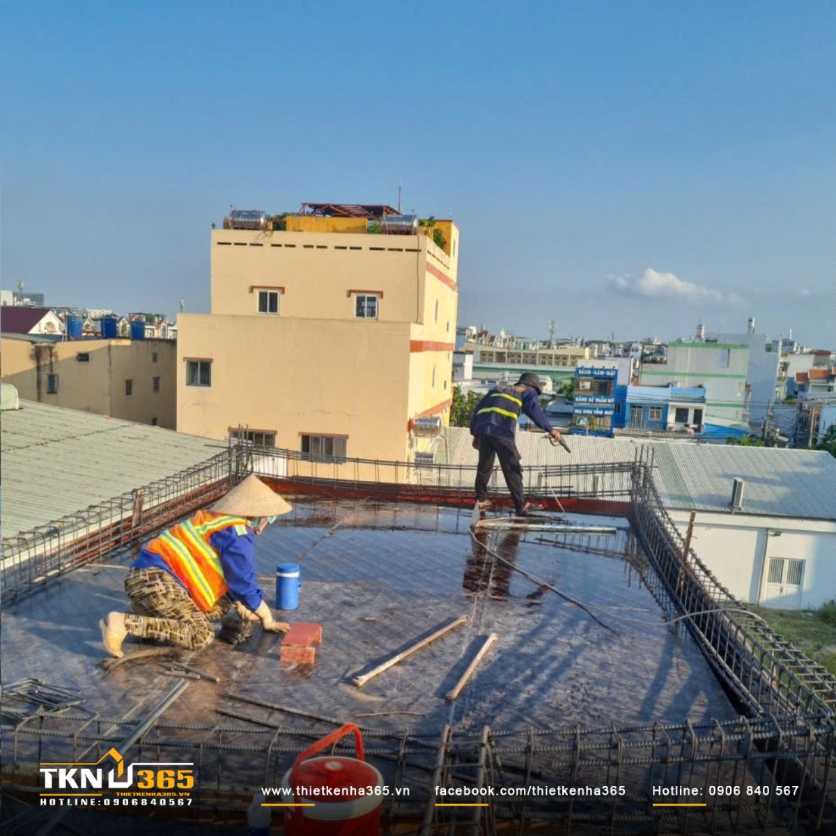 Hình ảnh thi công sàn và mái sân thượng