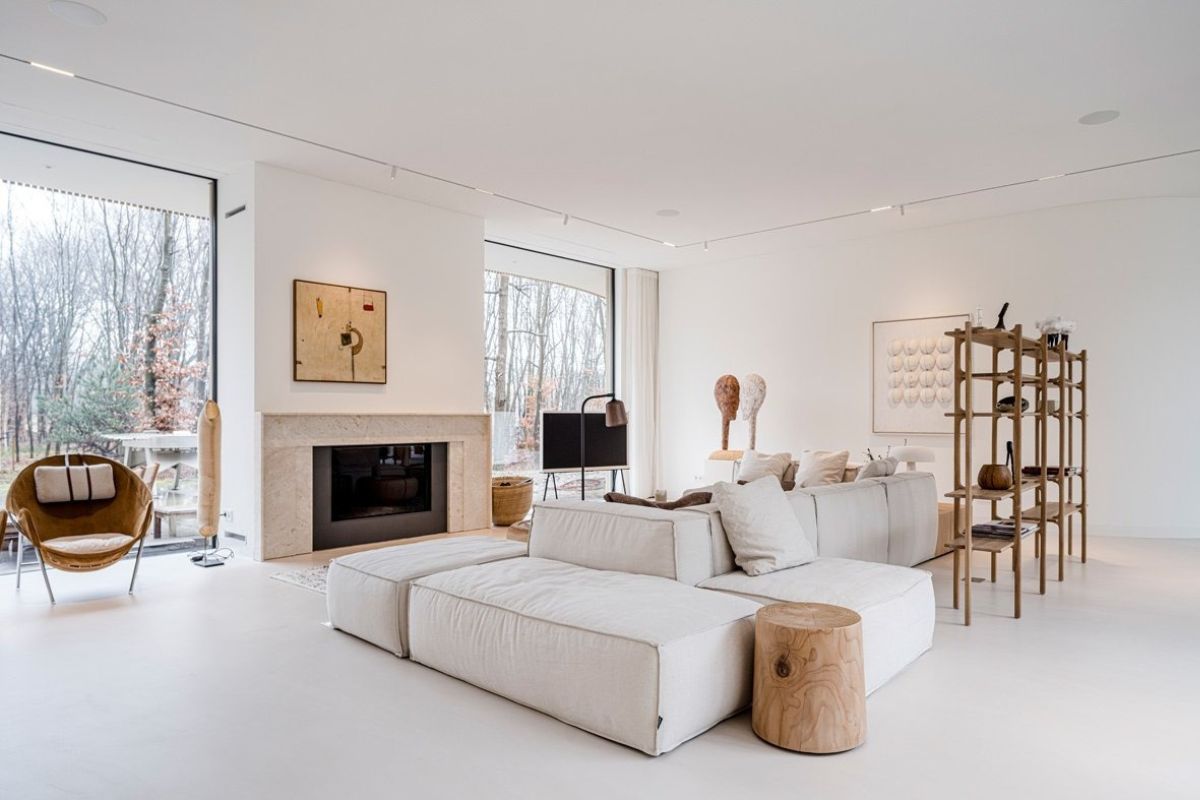 Bố cục ph&ograve;ng kh&aacute;ch cần đảm bảo kh&ocirc;ng gian di chuyển dễ d&agrave;ng v&agrave; an to&agrave;n (Ảnh: Sưu tầm)