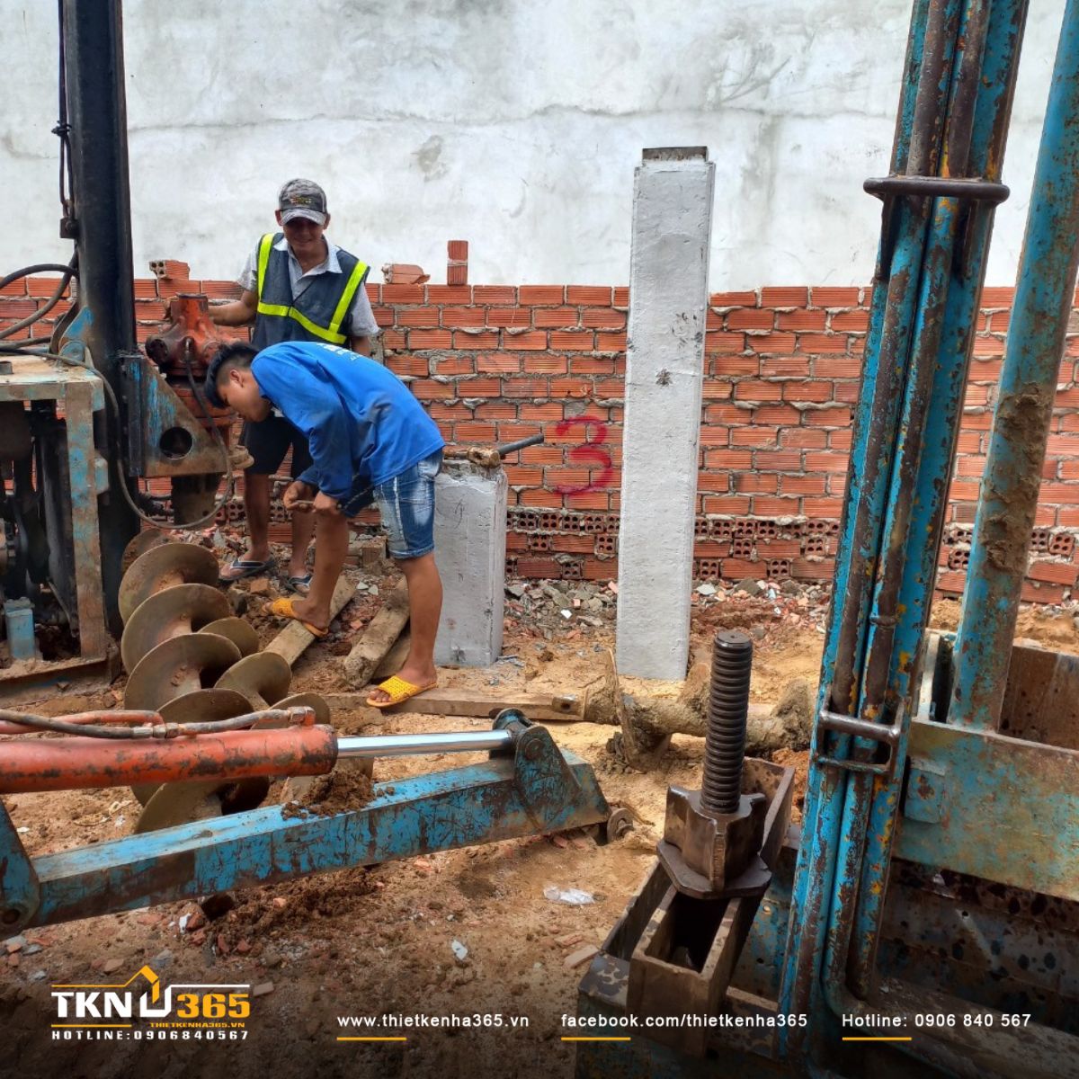 Hình ảnh thi công móng và bể phốt