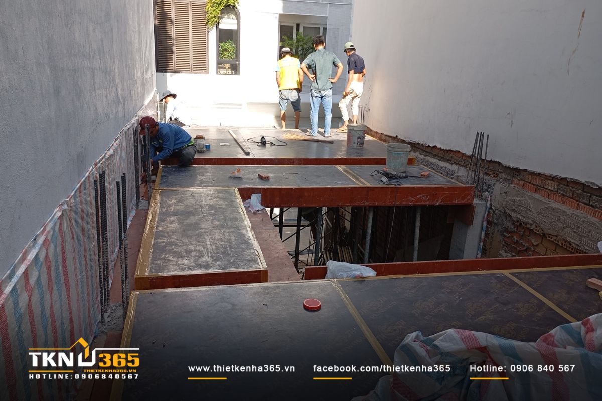 Hình ảnh thi công hạng mục đổ bê tông tầng 2