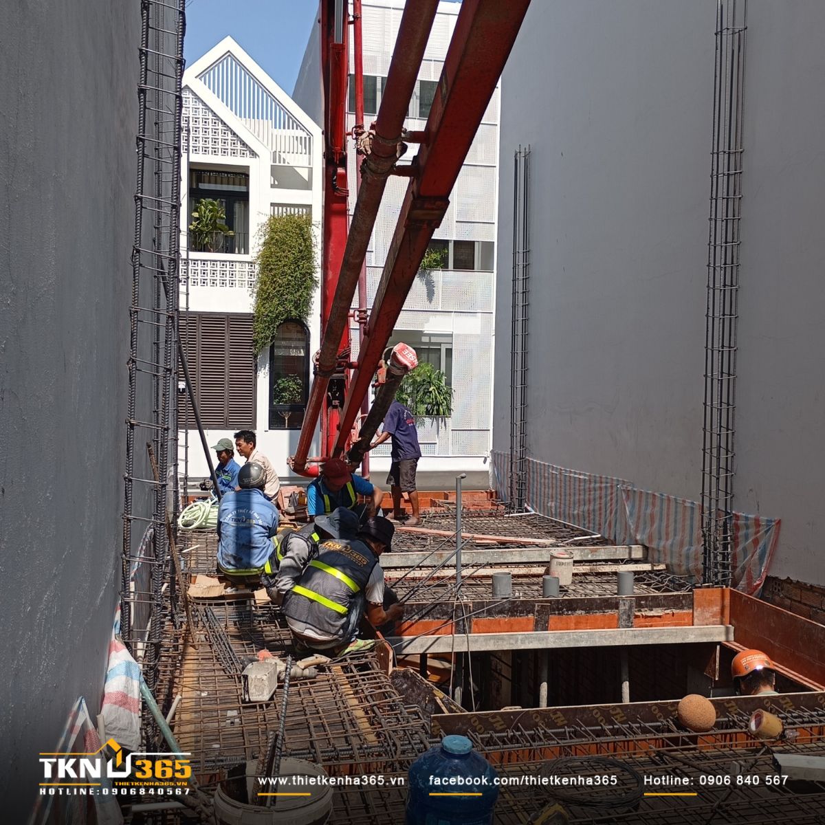 Hình ảnh thi công hạng mục đổ bê tông tầng 2