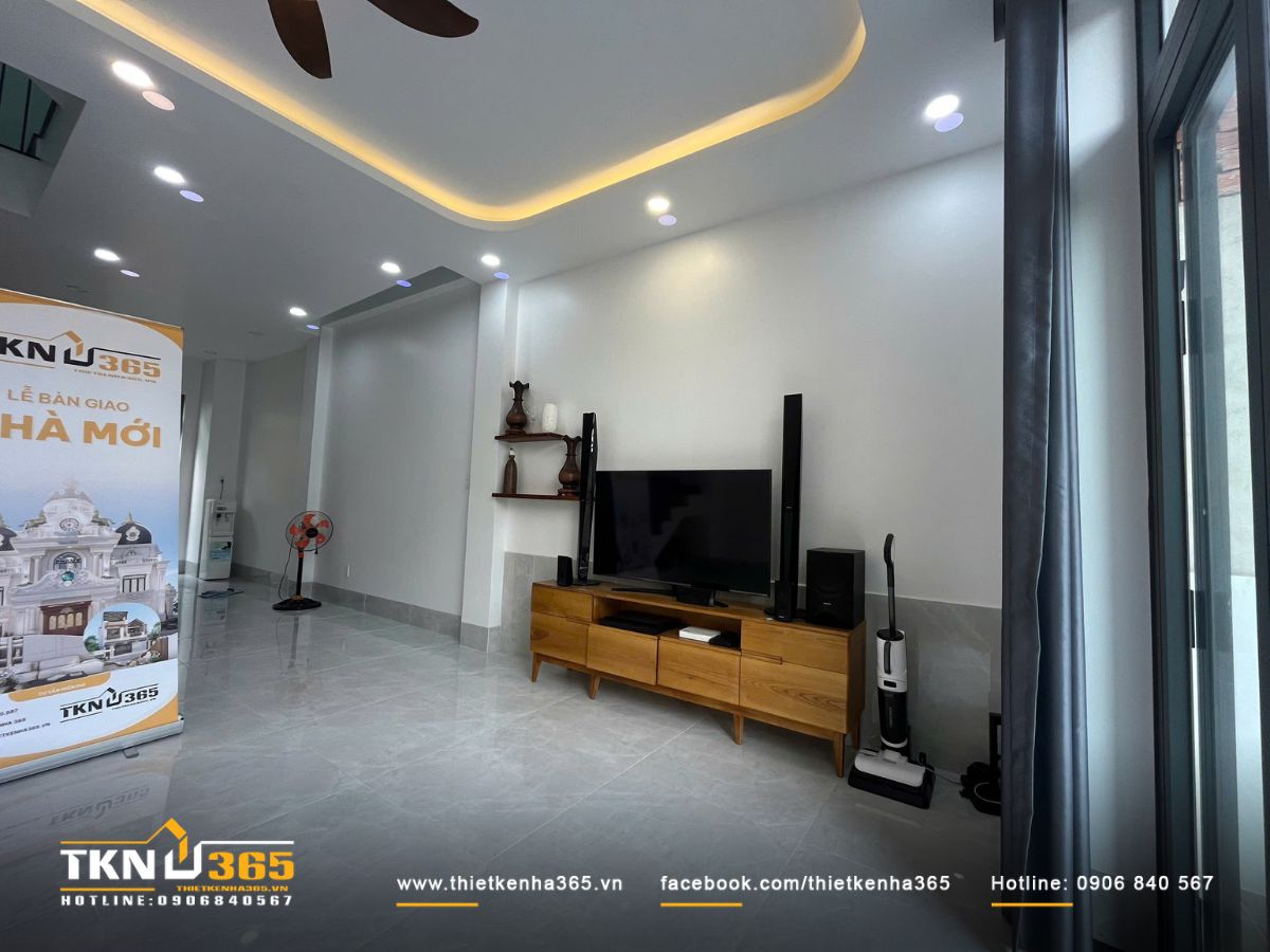 Phòng khách thoáng sáng với gam trung tính nhẹ nhàng