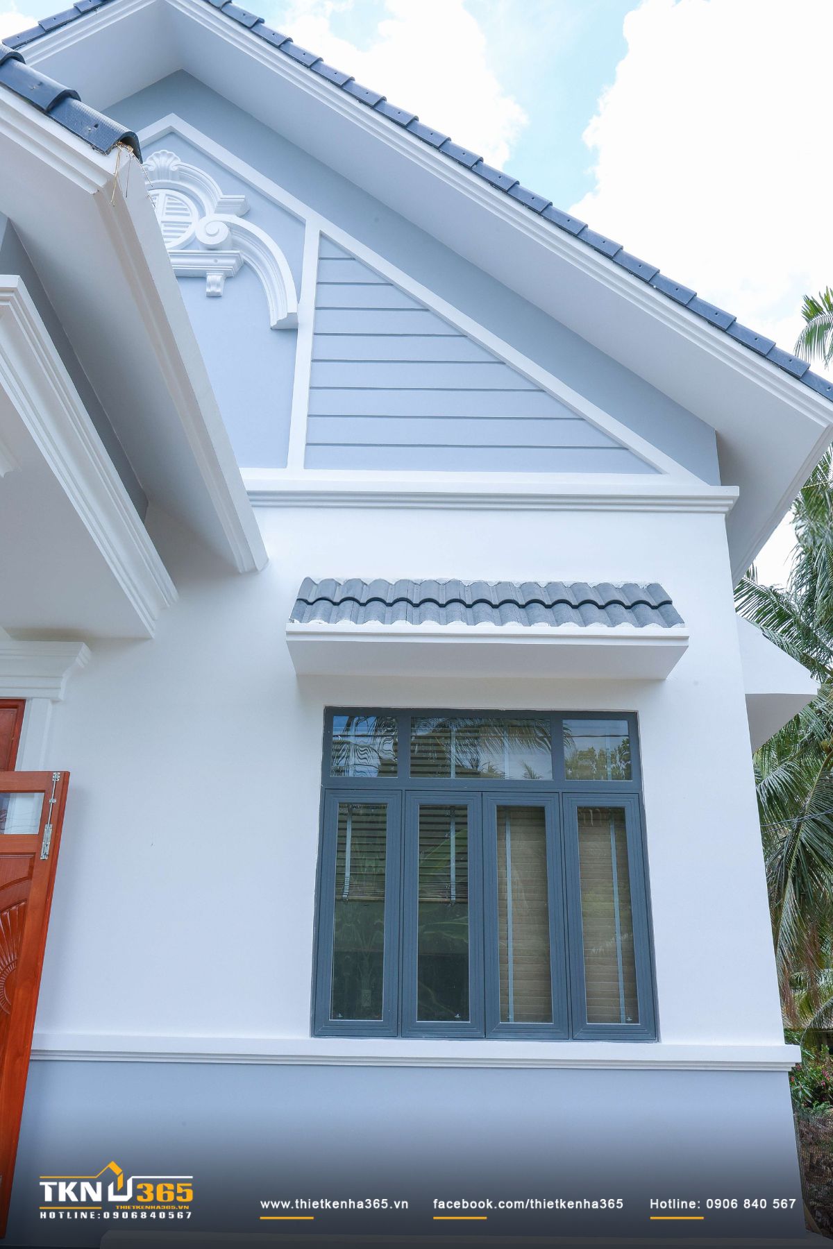 Biệt thự vườn 1 tầng mái Thái T’S House xây dựng trên lô đất có chiều ngang 8m nên thiết kế mặt tiền rộng rãi, thông thoáng