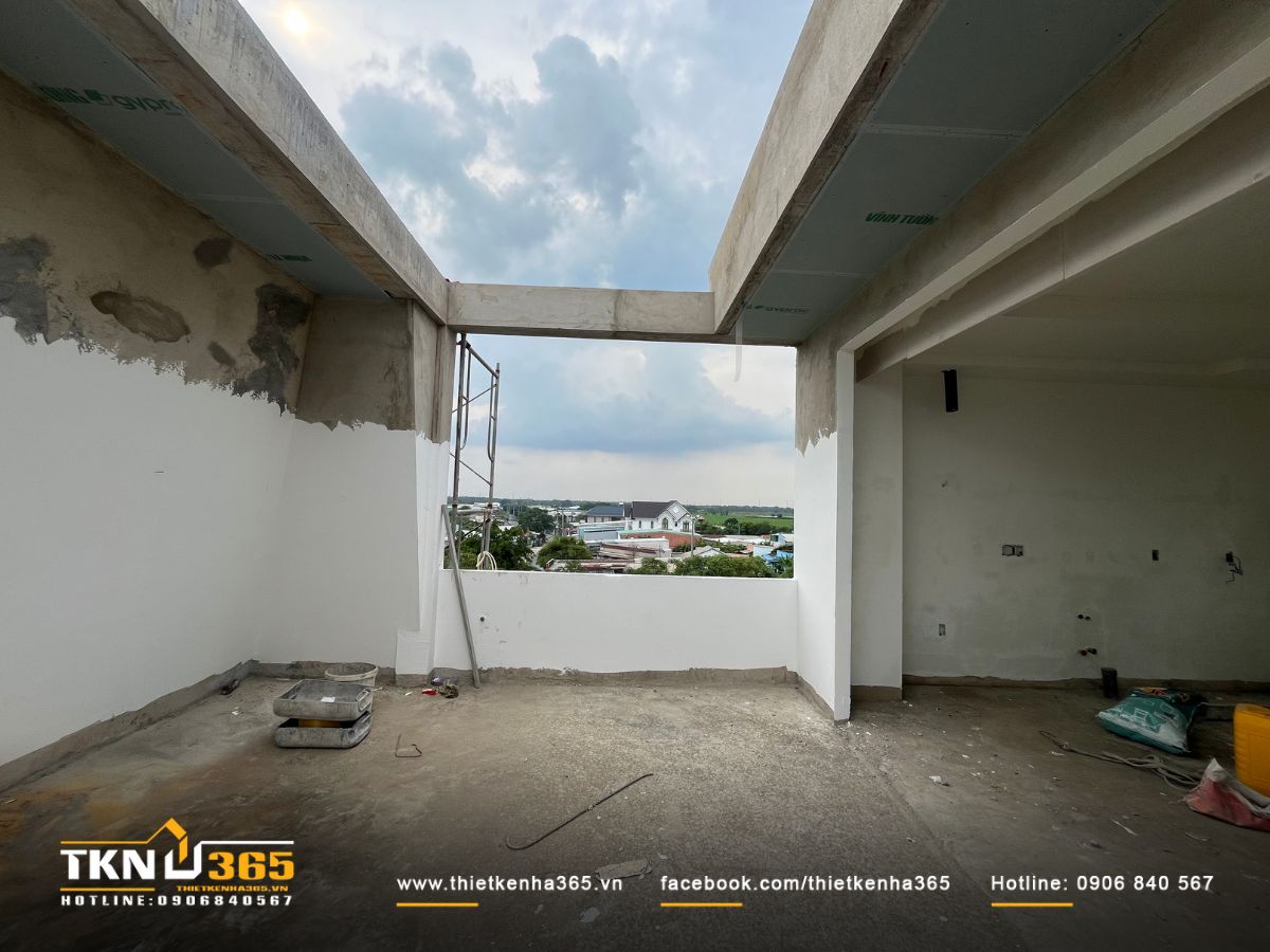 H&igrave;nh ảnh sơn tường b&ecirc;n trong v&agrave; b&ecirc;n ngo&agrave;i nh&agrave; phố 1 trệt 2 lầu 1 s&acirc;n thượng M&rsquo;S House