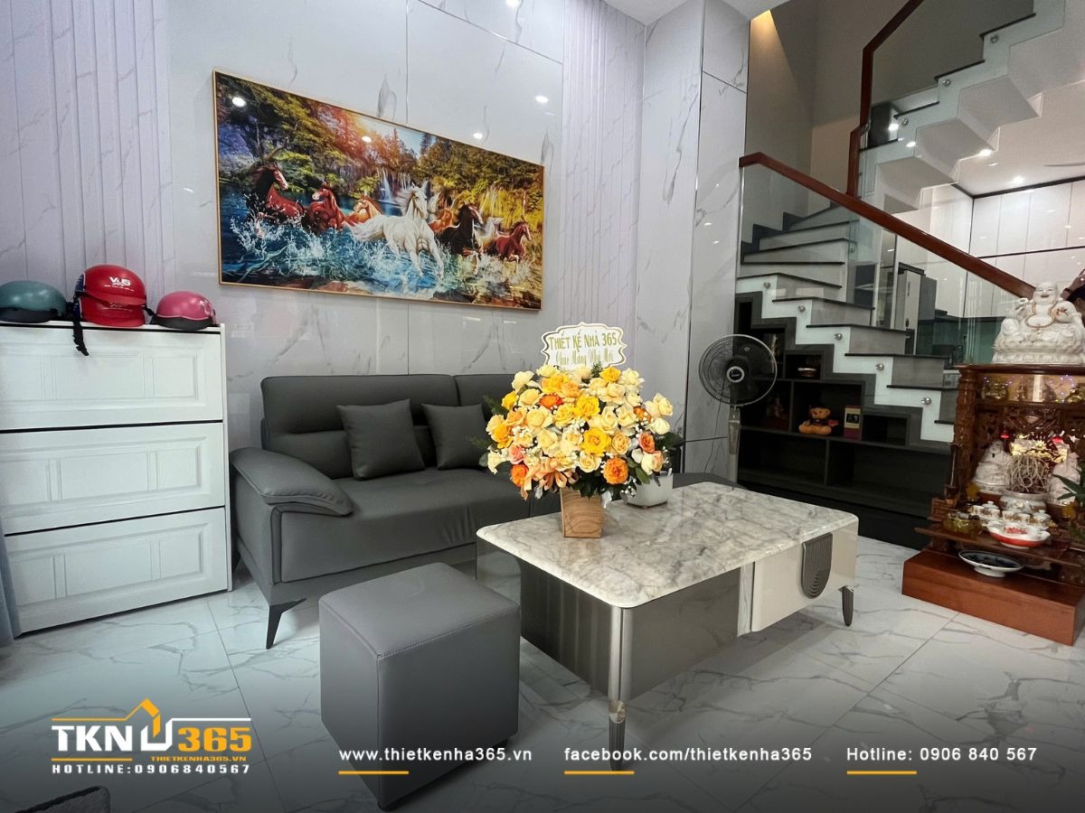 Lễ b&agrave;n giao nh&agrave; phố 3 tầng cho vợ chồng chị Huyền ở quận T&acirc;n Ph&uacute;