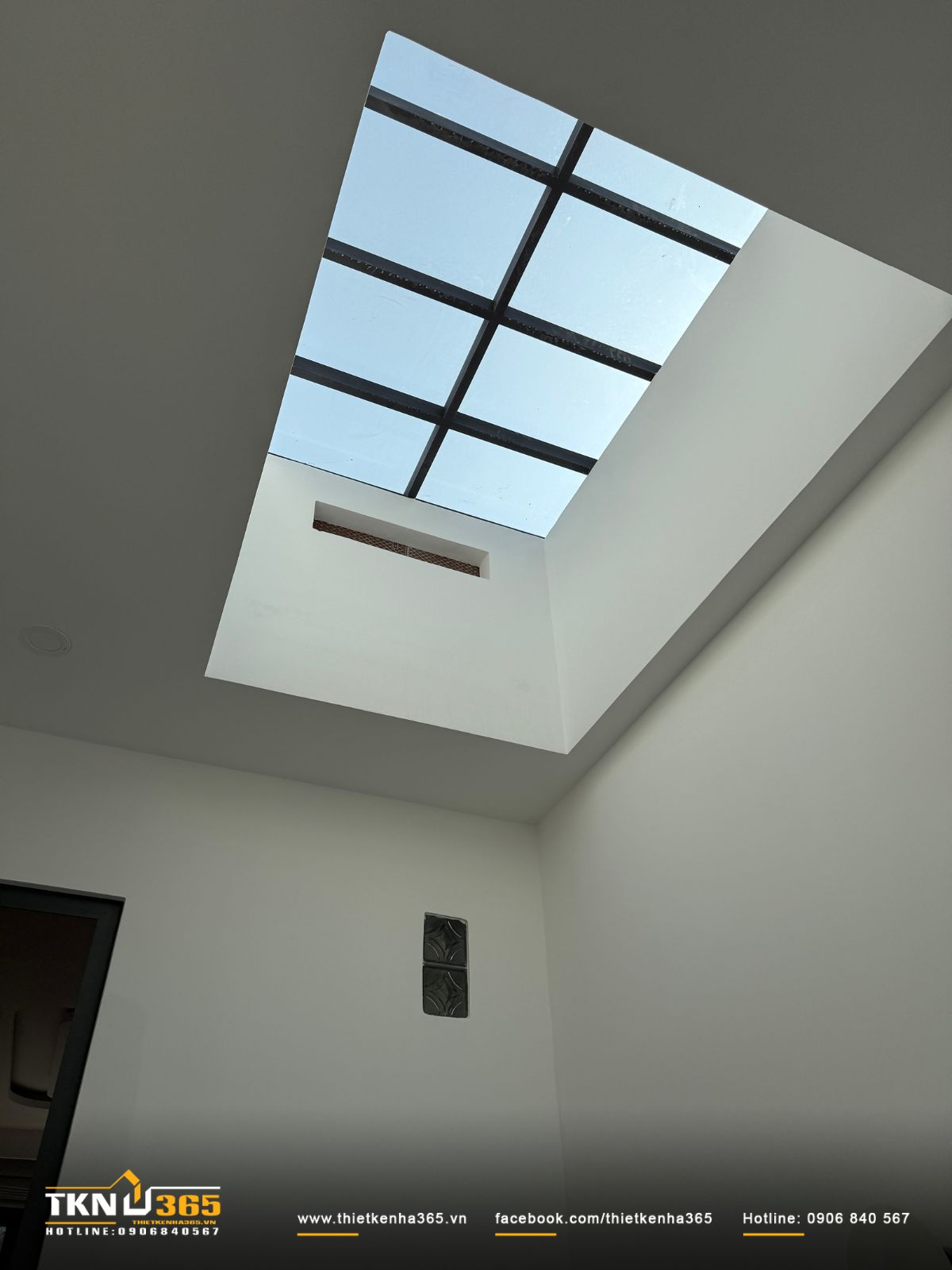 Thiết Kế Nhà 4x16m Đẹp, Hiện Đại Và Tối Ưu Công Năng 22 Giếng trời là giải pháp lấy sáng, tăng khả năng thông gió tối ưu cho nhà phố 4x16m xây sát hai bên