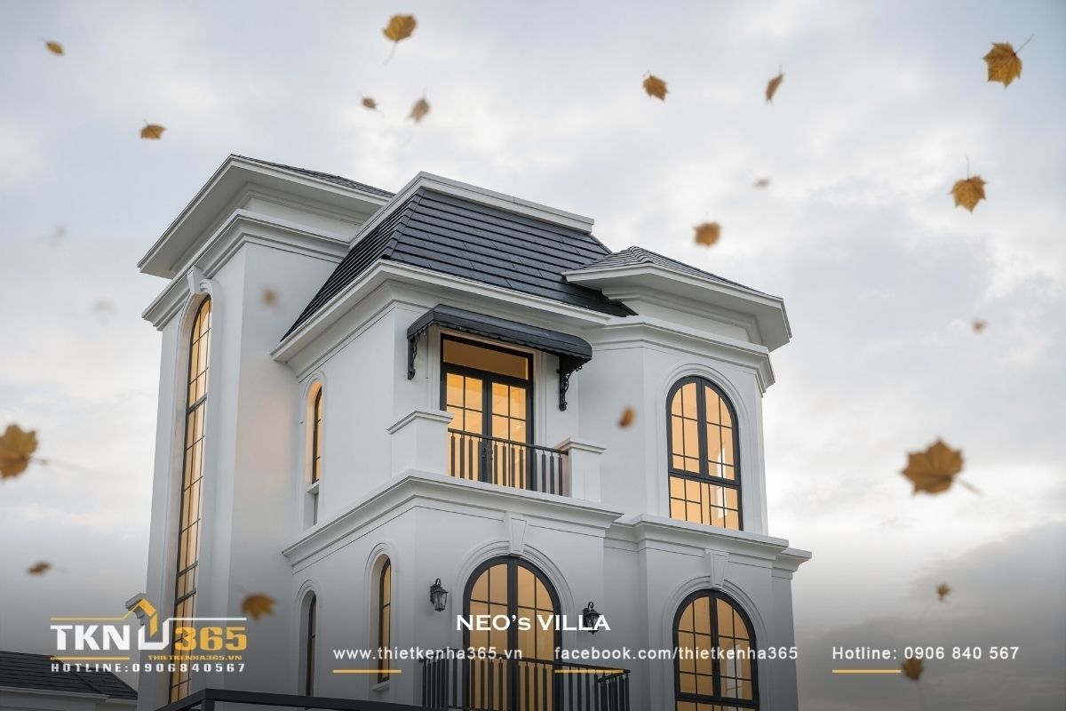 Hệ mái hoàn thiện tỷ lệ tổng thể và tạo điểm kết thúc rõ nét cho thiết kế nhà tân cổ điển 3 tầng