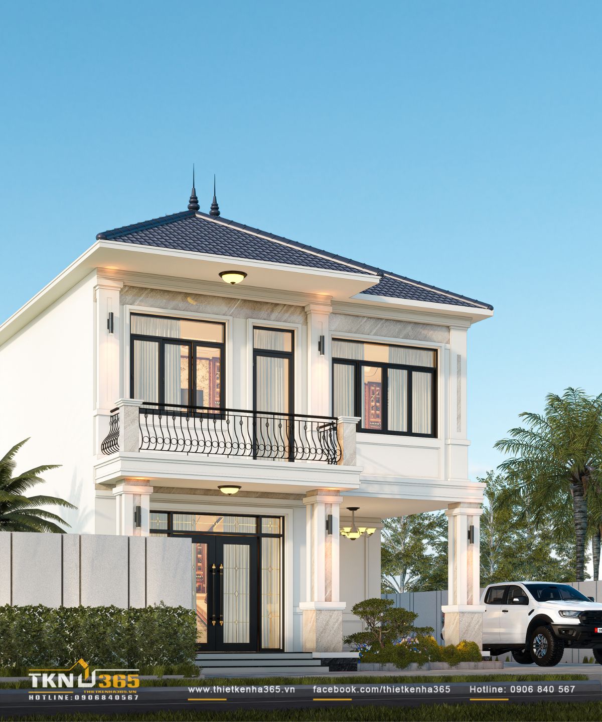Hệ ban công và cửa kính rộng giúp mặt tiền thông thoáng, tăng khả năng đón sáng cho không gian bên trong