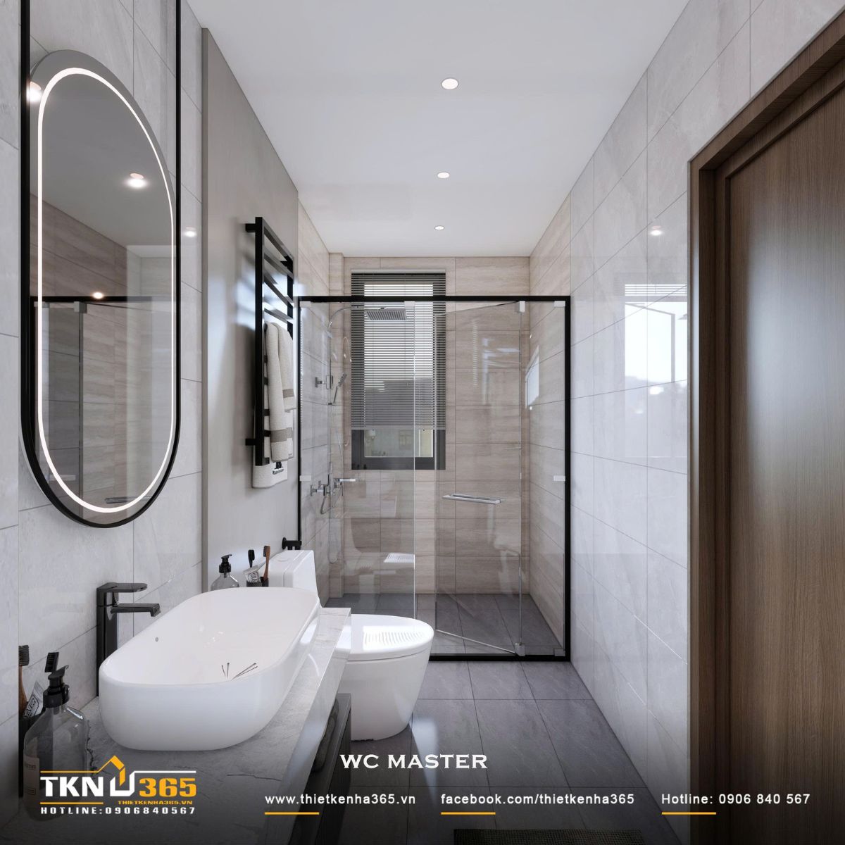 Cửa sổ đặt gần khu tắm hỗ trợ lấy sáng và thoát ẩm tự nhiên, kết hợp gạch sáng màu giúp WC master thêm thoáng rộng