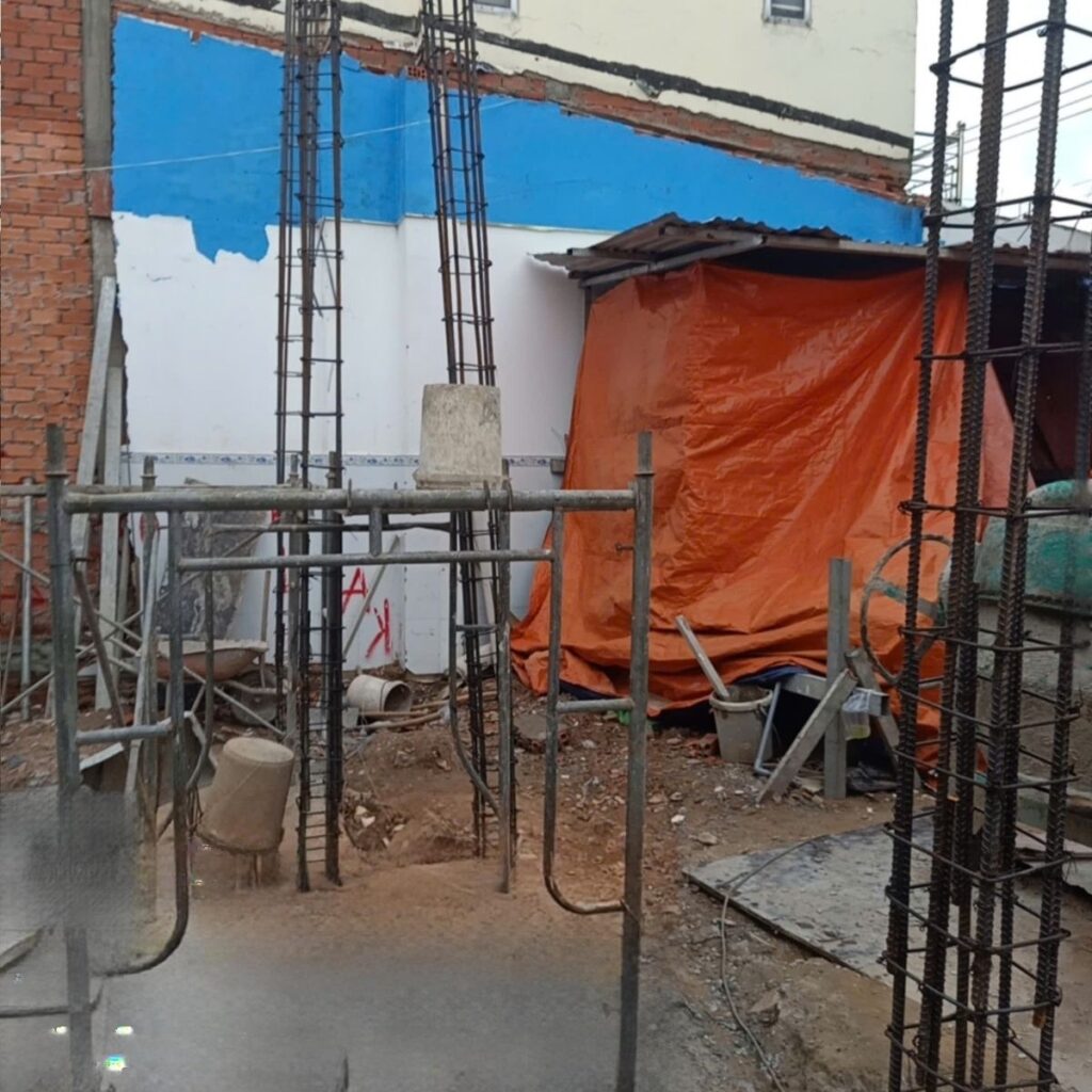 nha pho 1 tret 3 lau 1 san thuong o hoc mon 2 2